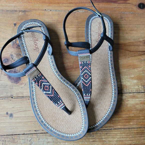 Boho Southwestern Style Flat Sandals - Picture 4 of 8